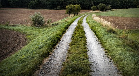 pristupova cesta jako vecne bremeno